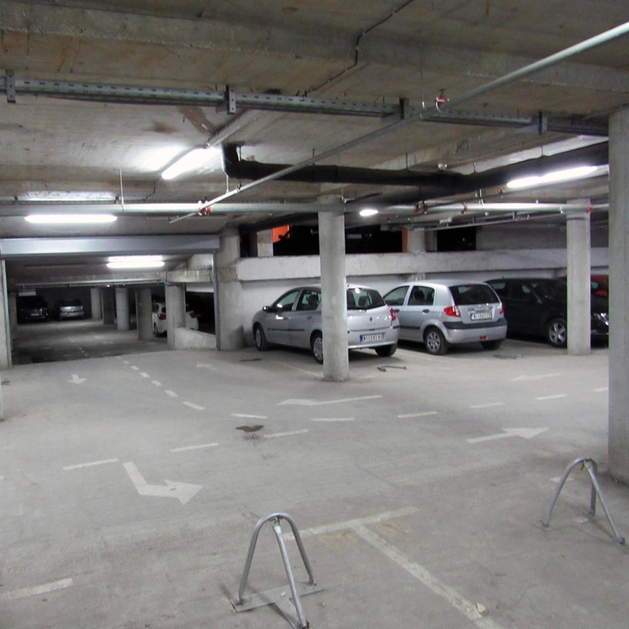 65 Square Meters Designer Apartment In Heart Of City - River View ! Park For Free Ni Eksteriør billede