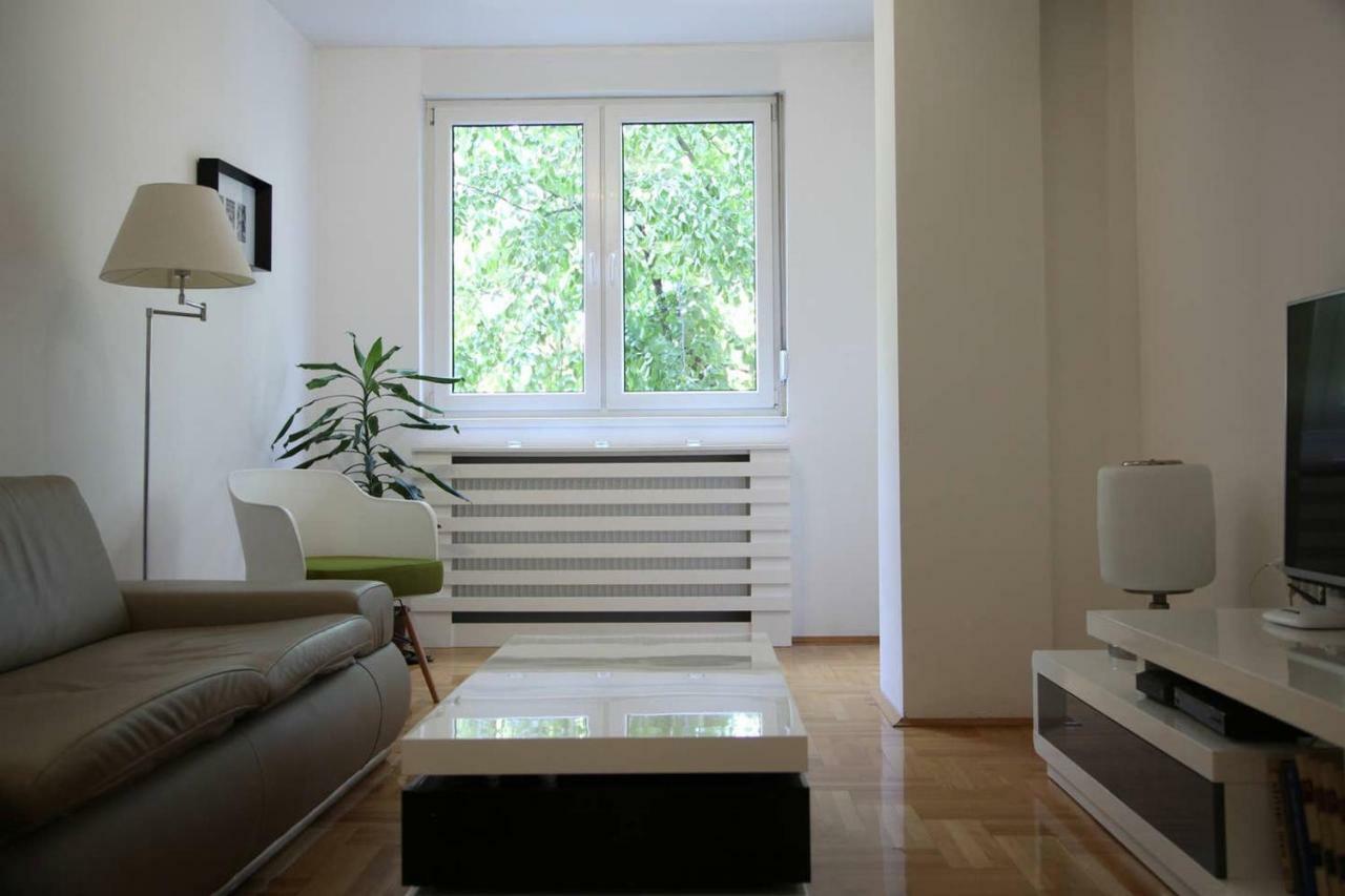 65 Square Meters Designer Apartment In Heart Of City - River View ! Park For Free Ni Eksteriør billede